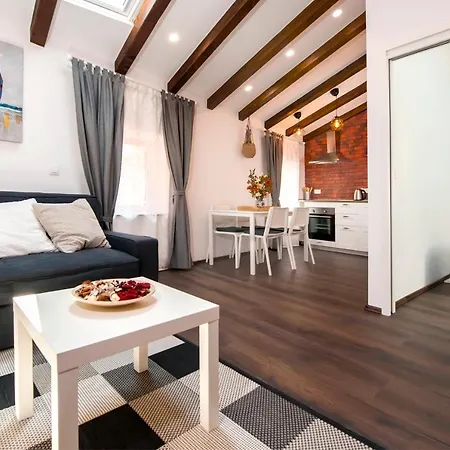 Apartament The Attic *