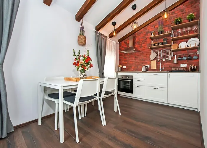 The Attic Διαμέρισμα Ρόβινι