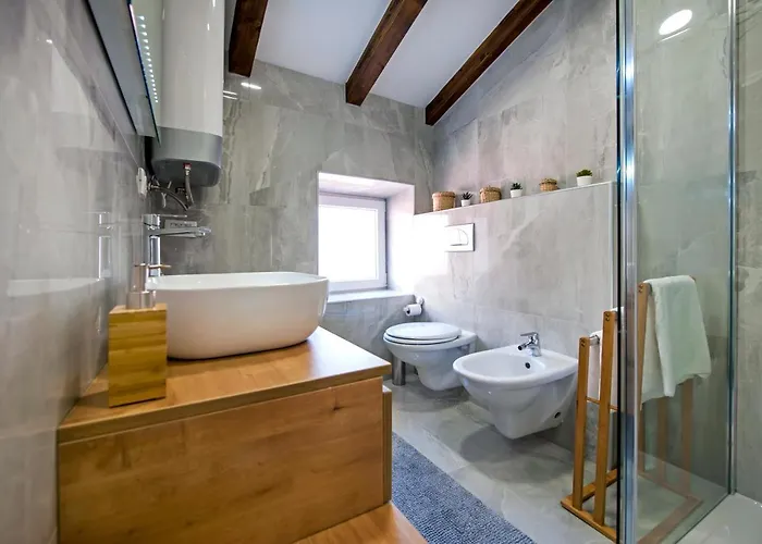 The Attic Apartment